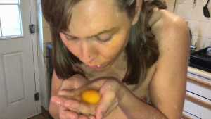 honey--i-love-it-sticky--sexy-messy-gi_2