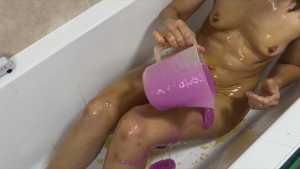 honey--i-love-it-sticky--sexy-messy-gi_3