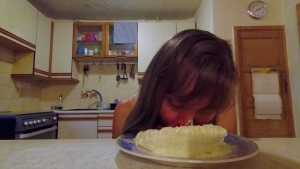 messy-cake-face_1.jpg