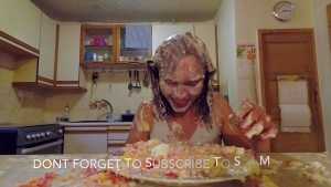 messy-cake-face_10.jpg