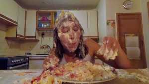 messy-cake-face_7.jpg