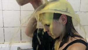 omg-sexy-gothic-girl-gunged-in-custard-a