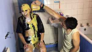 omg-sexy-gothic-girl-gunged-in-custard-a