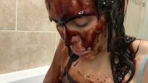 wet-not-to-wear-for-chocolate-topping_30
