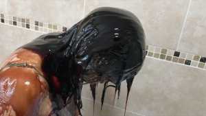 wet-not-to-wear-for-chocolate-topping_33