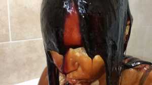 wet-not-to-wear-for-chocolate-topping_40